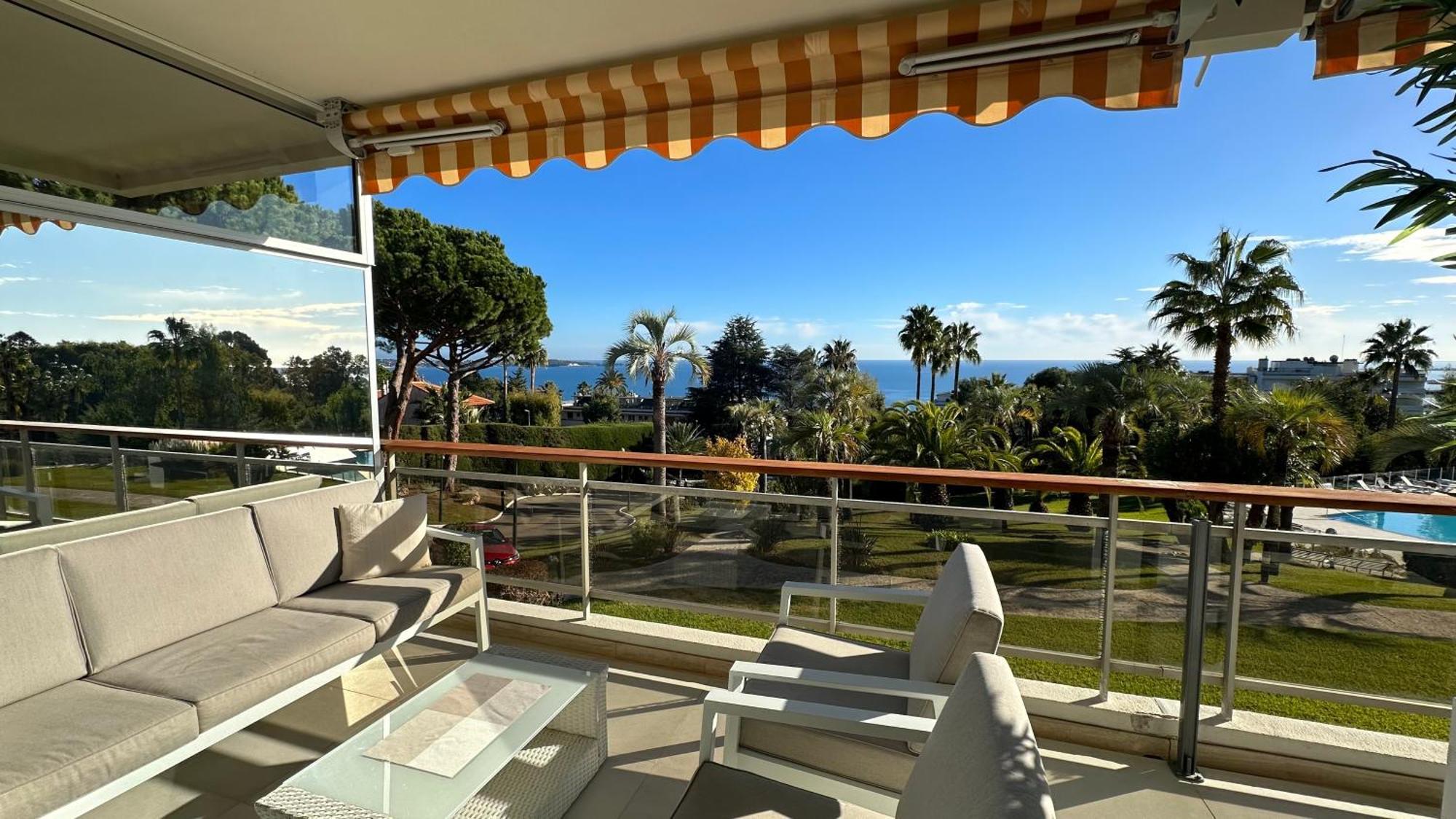 Appartement 2 Chambres Vue Mer Panoramique, Proche Croisette Cannes Vallauris Ngoại thất bức ảnh