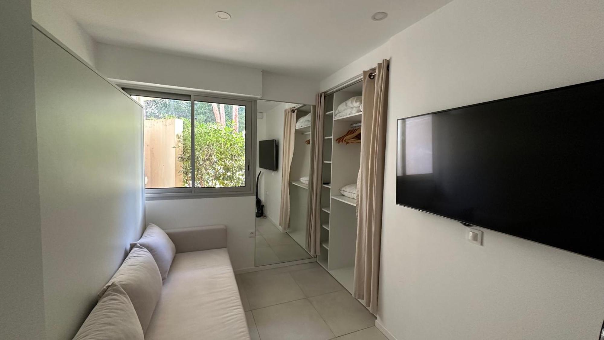 Appartement 2 Chambres Vue Mer Panoramique, Proche Croisette Cannes Vallauris Ngoại thất bức ảnh