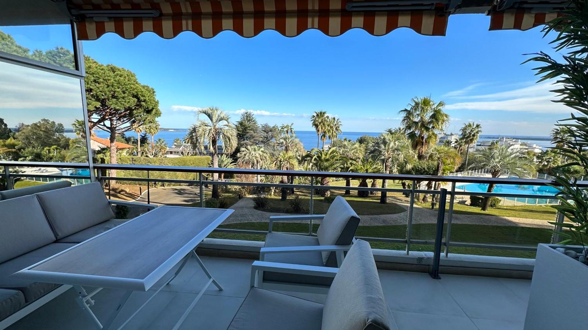 Appartement 2 Chambres Vue Mer Panoramique, Proche Croisette Cannes Vallauris Ngoại thất bức ảnh